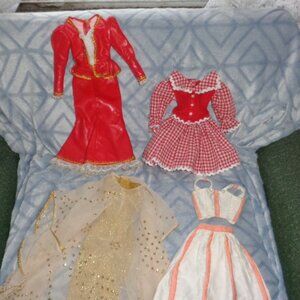 4 ORIGINAL DOLLY PARTON COSTUMES ENSEMBLES DRESSES-MOST 16" BUSTY DOLLS